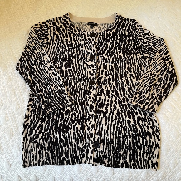 Talbots Leopard Print Cardigan Size Small EUC Classic Neutral - Picture 1 of 7
